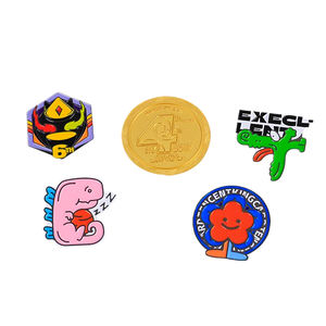 Aimants de réfrigérateur promotionnels 2D/3D en alliage de zinc personnalisés, mini-pins en émail souple et dur à l'effigie de dessins animés - Product Image 4