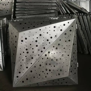 Revêtement en aluminium pulvérisé au fluorocarbone de taille personnalisable, plaque d'aluminium pour l'ingénierie des murs-rideaux extérieurs - Product Image 3