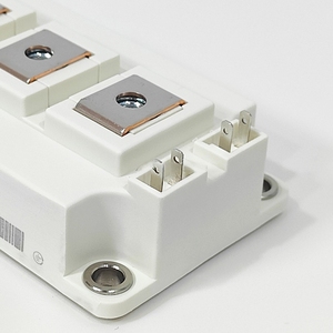 FF450R12KT4 450A 1200V Inversor Transistor de alta potencia Módulo controlador IGBT Nueva tecnología original Módulo IGBT electrónico - Product Image 5