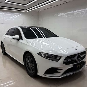 Voiture d'occasion <span class=keywords><strong>Mercedes</strong></span>-Benz <span class=keywords><strong>Classe</strong></span> <span class=keywords><strong>A</strong></span> <span class=keywords><strong>180</strong></span> L Manuelle Berline Sportive 2022 Conduite à Gauche - Product Image 5