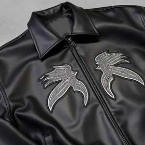 جاكيت بومبر شتوي رجالي للبيع بالجملة بتصميم مخصص، جاكيت جلد عالي الجودة مقاوم للرياح مع ميدالية مطرزة - Product Image 5