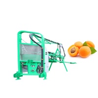 Tractoraangedreven olijvenoogstmachine, automatische fruitenschudder en paraplu-oogstmachine voor amandel- en walnootboomgaarden