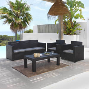 Set di mobili da giardino in plastica riciclata Belize Contemporary, divano a tre posti, due poltrone e tavolino da caffè. - Product Image 1