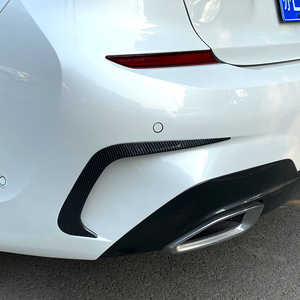 Para <span class=keywords><strong>BMW</strong></span> Serie 3 G20 G28 <span class=keywords><strong>M</strong></span> <span class=keywords><strong>Sport</strong></span> 318i 320i 330i 2019-2022, Cubierta Decorativa para la Salida de Aire Lateral del Parachoques Trasero, Adhesivo Divisor Canard - Product Image 2