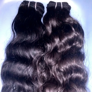 Meilleures ventes 2025 Cheveux humains indiens Remy non traités, naturels, ondulation profonde lâche, double trame machine, 100% cuticules alignées, doux - Product Image 1