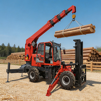 Chariot élévateur tout-terrain diesel multifonctionnel 4x4 avec grue à flèche hydraulique montée à l'arrière et mât à deux étages pour terrains montagneux