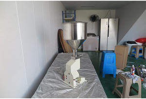 Macchina Riempitrice Pneumatica Portatile per Liquidi, Lozioni, Creme e Paste - Product Image 5