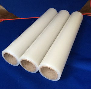 Film protecteur de tapis auto-adhésif en PE souple de haute qualité avec logo personnalisé imprimé, film brillant LLDPE extensible, protection anti-poussière en rouleau - Product Image 6