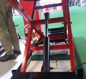 Plateforme élévatrice professionnelle pour <span class=keywords><strong>moto</strong></span> de 600 kg – Équipement de réparation et de levage pour <span class=keywords><strong>moto</strong></span> - Product Image 4
