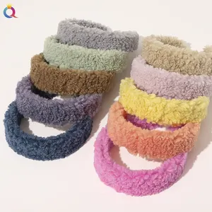 Qiyue-accesorios para el cabello para mujer, bandana de lana de oveja de felpa de lado ancho elegante para niña