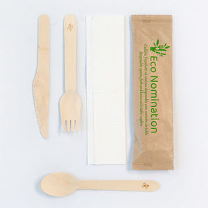 Vente en gros Ensemble fourchette cuillère couteau écologique résistant à la chaleur avec serviette en papier couverts jetables boisés - Product Image 1