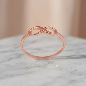 Charme Infini Bague en laiton plaqué or avec symbole de l'infini - Product Image 3