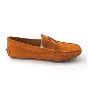 Zapatos <span class=keywords><strong>Mocasines</strong></span> de Cuero Vacuno de Ante Naranja Retro con Logotipo Personalizado al por Mayor, Zapatos Casuales de Invierno para <span class=keywords><strong>Hombre</strong></span>, Estilo Slip-on, para Conducir, con Detalles Metálicos - Product Image 4