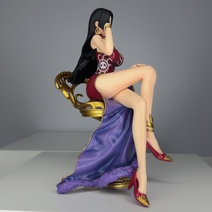 ฟิกเกอร์อนิเมะ โบอา แฮนค็อก ตัวละครนั่งบนโซฟาลายงู ทำจากเรซิ่น - Product Image 2