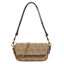 <span class=keywords><strong>Sac</strong></span> à main tendance en PU pour <span class=keywords><strong>femme</strong></span>. Avec décoration en chaîne. Peut être porté en bandoulière. - Product Image 1