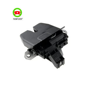 工厂尾门行李箱锁闩执行器LR014184 LR008546 LR006952 LR005164路虎神行者<span class=keywords><strong>2</strong></span>的尾门门闩 - Product Image 1