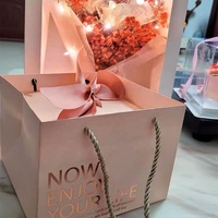 Boîtes cadeaux de luxe personnalisées à double porte, boîtes en papier noir et rose avec sacs cadeaux, herbe de raphia pour cadeaux romantiques