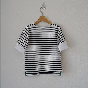 Camiseta Luminosa Barata en Línea, Mitad Negra Mitad Blanca - Product Image 5