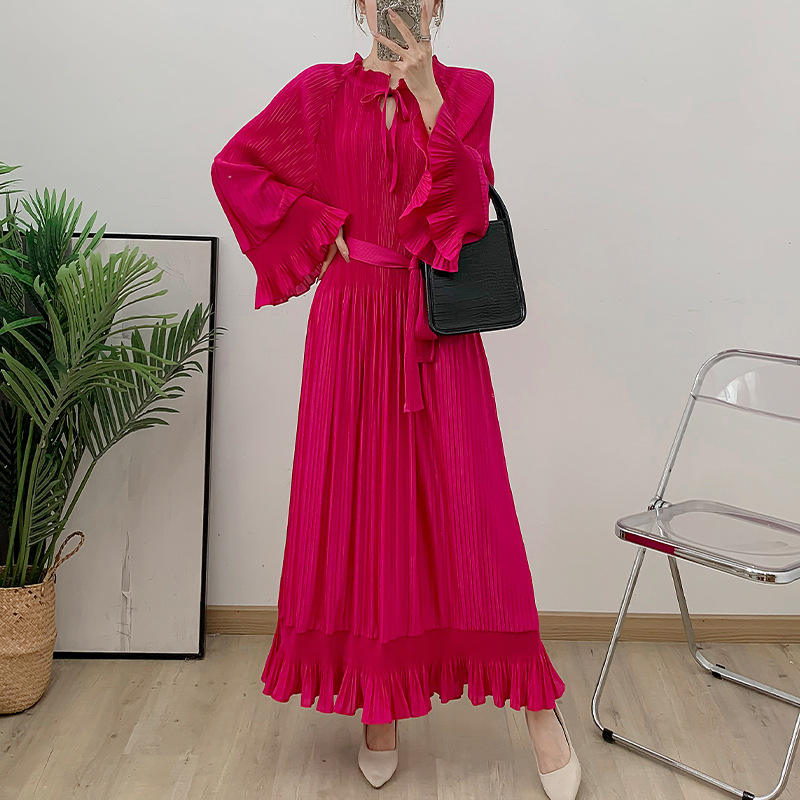 สีแดงม่วง