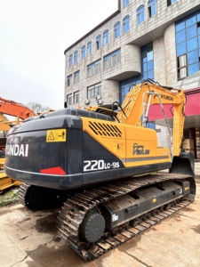 La Corée a importé des Hyundai220lc-9s usagés d'origine durables adaptés à la construction et à l'exploitation minière - Product Image 5