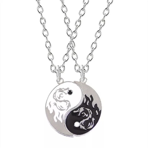 Collana con Ciondolo Tai Chi Yin Yang Drago, Regalo per Migliori Amici, Accessorio Moda in Lega per Uomo e Donna - Product Image 1