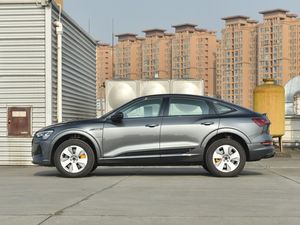 Voiture électrique rapide <span class=keywords><strong>etron</strong></span> <span class=keywords><strong>SPORTBACK</strong></span> avec 5 sièges AWD Nouvelle arrivée Leng - Product Image 2