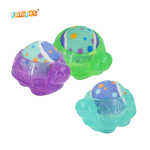 Famipet Fabricant Grossiste Nouveau Jouet pour Chien 2 en 1 en TPR, Design Tortue de Tennis, Durable et Indestructible, Jouet à Mâcher pour Chiens - Product Image 1