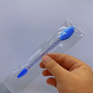 Cepillo <span class=keywords><strong>de</strong></span> <span class=keywords><strong>labios</strong></span> exfoliante <span class=keywords><strong>de</strong></span> silicona <span class=keywords><strong>de</strong></span> doble cara Cepillo <span class=keywords><strong>de</strong></span> pestañas <span class=keywords><strong>Limpieza</strong></span> <span class=keywords><strong>de</strong></span> nariz y herramientas <span class=keywords><strong>de</strong></span> eliminación <span class=keywords><strong>de</strong></span> espinillas - Product Image 5