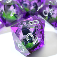Ensemble de dés polyédriques en résine faits à la main, à bords vifs, de couleur violette avec cœur liquide vert Dragon pour DND pour les jeux de Dungeons and Dragons - DH 1
