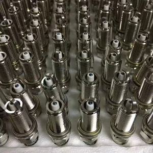 <span class=keywords><strong>KM</strong></span> PREMIUM AUTO PARTS Bujía de iridio y platino de 6240, apta para Infiniti Hyundai Kia Nissan - Product Image 4