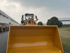 LONKING CDM863 Charger <span class=keywords><strong>6</strong></span> Ton Front Shovel Wheel Loader avec pneus radiaux <span class=keywords><strong>à</strong></span> vendre - Product Image 3