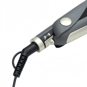 Équipé d'un chauffage PTC, ce lisseur à cheveux de 35W à revêtement céramique est doté d'une plaque revêtue de céramique et d'un indicateur LED - Product Image 3