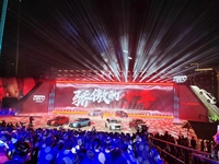 Écran incurvé P3.91 8K HDR10+ IP65 Écran LED d'affichage mural extérieur étanche pour les salons professionnels, les stades et les salles de conférence