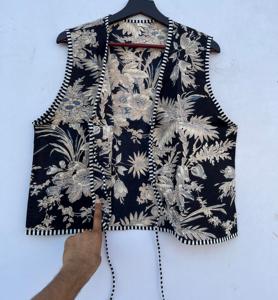 Handmade Cotton Puffer Vest for <b>Women</b> Floral Printed Open Front V-Neck <b>Waistcoat</b> Comfortable Dori Design Casual Streetwear Short - Product Image 5