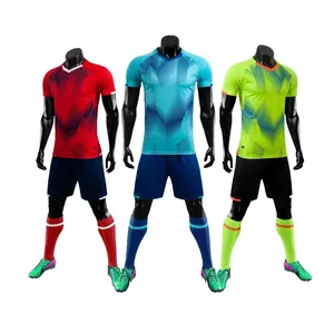 2023 Top Sale Digitaldruck Atmungsaktives Fußball trikot Benutzer definiertes Logo Fußball trikot