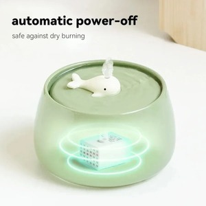 Bebedero de Agua para Gatos de Cerámica de 1.3L con Soporte de Madera de <span class=keywords><strong>Roble</strong></span>, Seguro contra Quemaduras en Seco, con Múltiples Filtros, Silencioso - Product Image 3