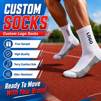 Chaussettes de course athlétiques respirantes en maille pour hommes, chaussettes de course à pied avec semelle en tissu éponge, logo personnalisé, antidérapantes, coussinées, pour l'entraînement sportif