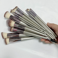 Pinceaux de maquillage professionnels, outils de beauté, poils synthétiques doux, ensemble de pinceaux de maquillage à étiquette privée