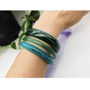 Fashionable Resin <b>Bangles</b> For Women With Compact Lightweight Design Vibrant Patterns Ideal For Casual Wear - Product Image 4