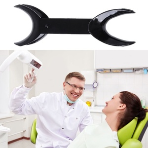 Retractor Bucal Dental de Doble Cabeza, Reutilizable, de Grado Alimenticio, para Clínica y Hogar - Product Image 3