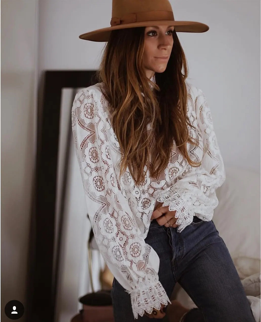 New White Black Women Tops Long Sleeve Hollow Lace Lady shirt Casual Tops Chiffon Blouse