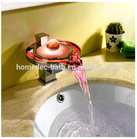 Robinet de salle de bain en laiton de qualité supérieure avec cascade LED, monocommande, finition chromée, à poser sur le comptoir