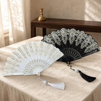 Éventail à main élégant en plastique BSBH avec pompon pour douche nuptiale, danse, performance, danse en ligne, décoration personnalisée