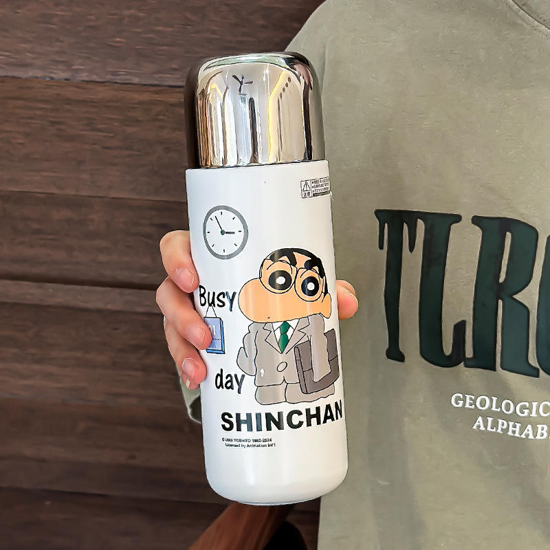 Crayon Shin-chan - White