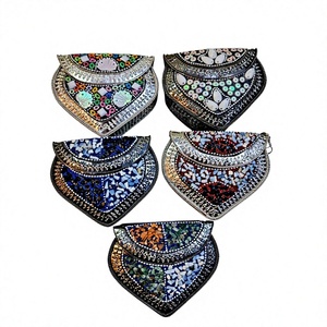 Sacs de soirée et de mariage ethniques traditionnels indiens faits à la main, ornés de mosaïque métallique, Craftstages International 1-1.9L - Product Image 6