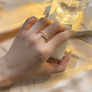 Nuovo Anello Aperto Placcato Oro Rosa con Perla per Donne, in Rame Placcato Oro Vero con Zirconi Incastonati, Gioiello Versatile Popolare <span class=keywords><strong>Online</strong></span> - Product Image 4