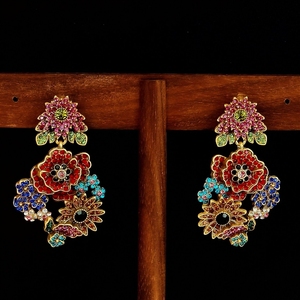 Pendientes de Flores de Circonio a Todo Color Estilo Vintage de Qingdao, con una Abundancia de Flores, Retro y Únicos para Mujer - Product Image 1