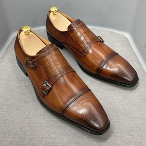 Chaussures en cuir véritable de haute qualité, fabriquées à la main, élégantes et tendance, respirantes, pour le bureau, les occasions décontractées et les affaires. - Product Image 2