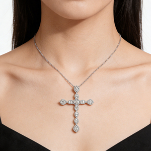 สร้อยคอจี้รูปกางเขนแบบคลาสสิก ชุบทองคำขาว 10K/14K/18K ประดับเพชร CVD ผลิตในห้องปฏิบัติการ ของขวัญสำหรับโอกาสพิเศษ - Product Image 3