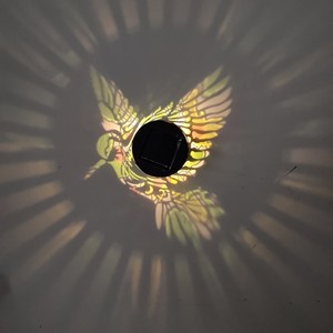 Lampe murale solaire en fer forgé, lumière décorative de jardin extérieure à LED, forme cylindrique, 12V DC, alimentée par énergie solaire - Product Image 1